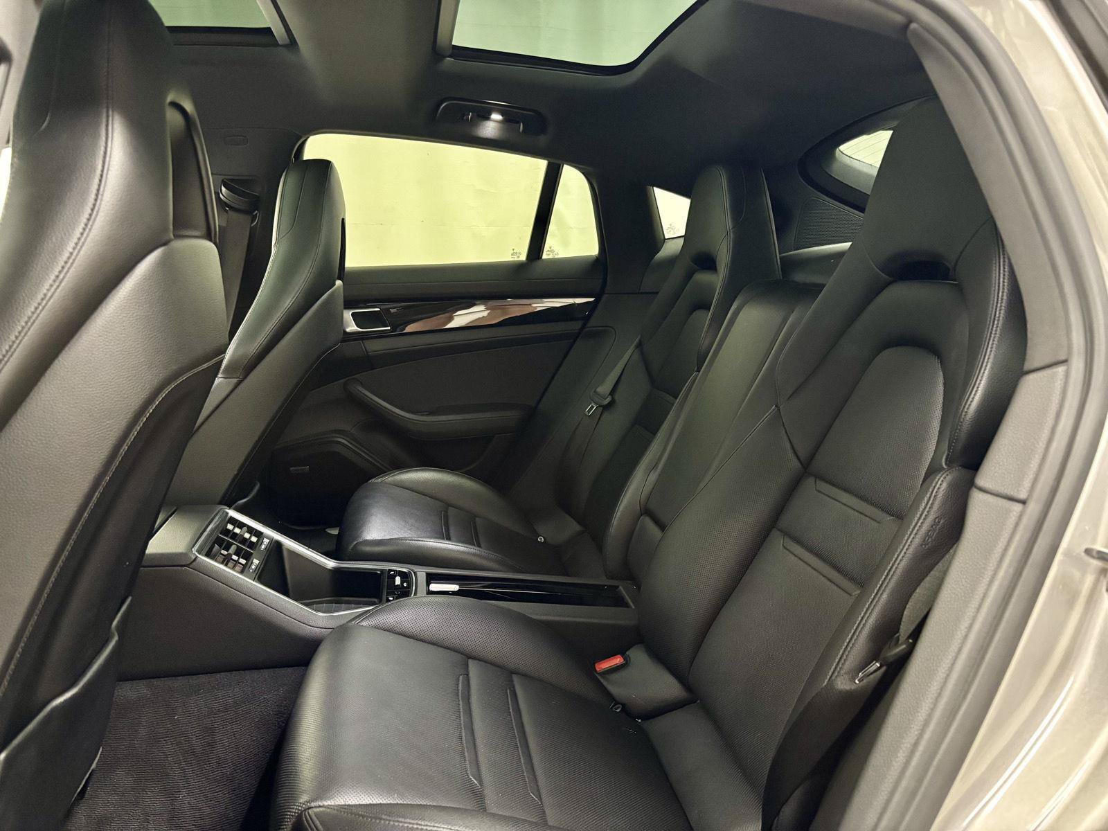 Used 2018 Porsche Panamera 4 AWD/4WD image 21
