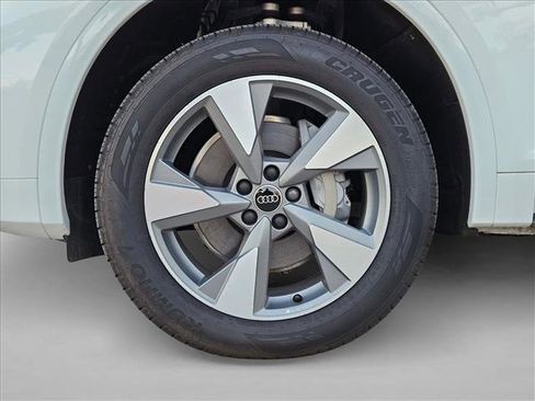 Used 2025 Audi Q5 2.0T Premium Plus image 25