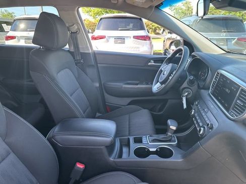Used 2021 Kia Sportage LX AWD/4WD image 14