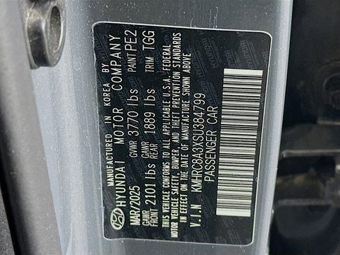 Used 2025 Hyundai Venue SEL image 12