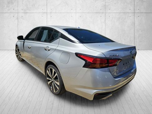 Used 2021 Nissan Altima 2.5 SR AWD/4WD image 8
