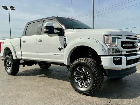 Used 2020 Ford F250 Lariat w/ Lariat Ultimate Package image 6