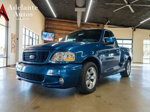 Used 2001 Ford F150 Lightning image 1