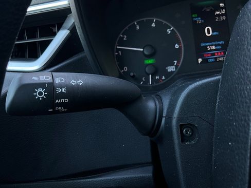 Used 2025 Toyota Corolla LE image 31