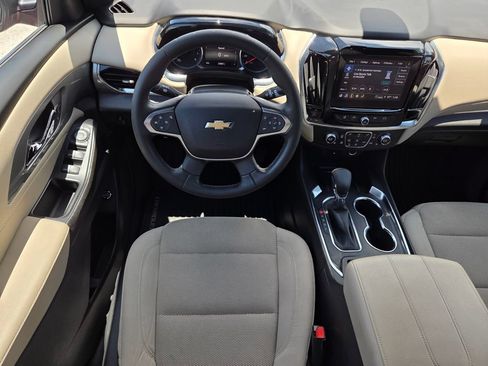 Used 2023 Chevrolet Traverse LT FWD image 10