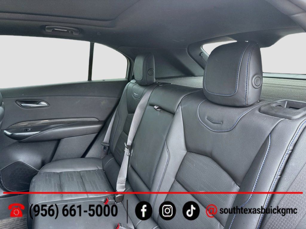 Used 2025 Cadillac XT4 Sport w/ LPO, Onyx Lite Package FWD image 25