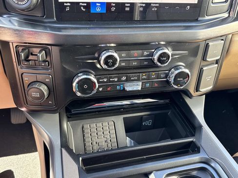 New 2026 Ford F350 Lariat w/ Lariat Ultimate Package AWD/4WD image 16