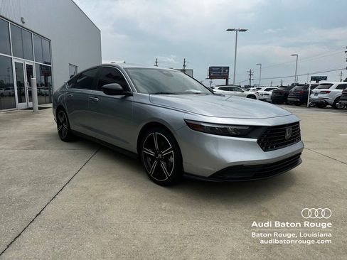 Used 2023 Honda Accord Sport image 3