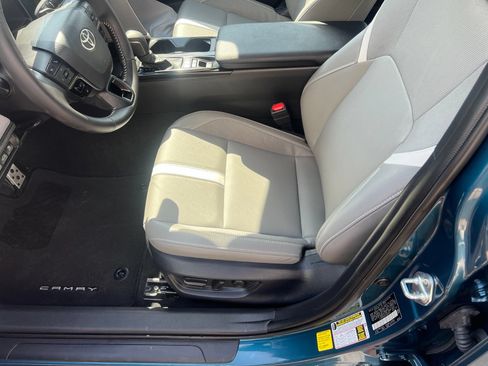 Used 2026 Toyota Camry SE w/ Multimedia Upgrade Package FWD image 14