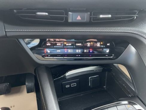 Certified 2023 Buick Envision Essence image 23