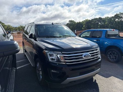 Used 2021 Ford Expedition XLT AWD/4WD image 2