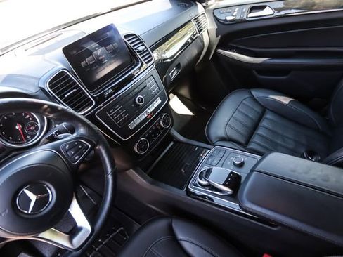 Used 2017 Mercedes-Benz GLS 450 4MATIC image 11