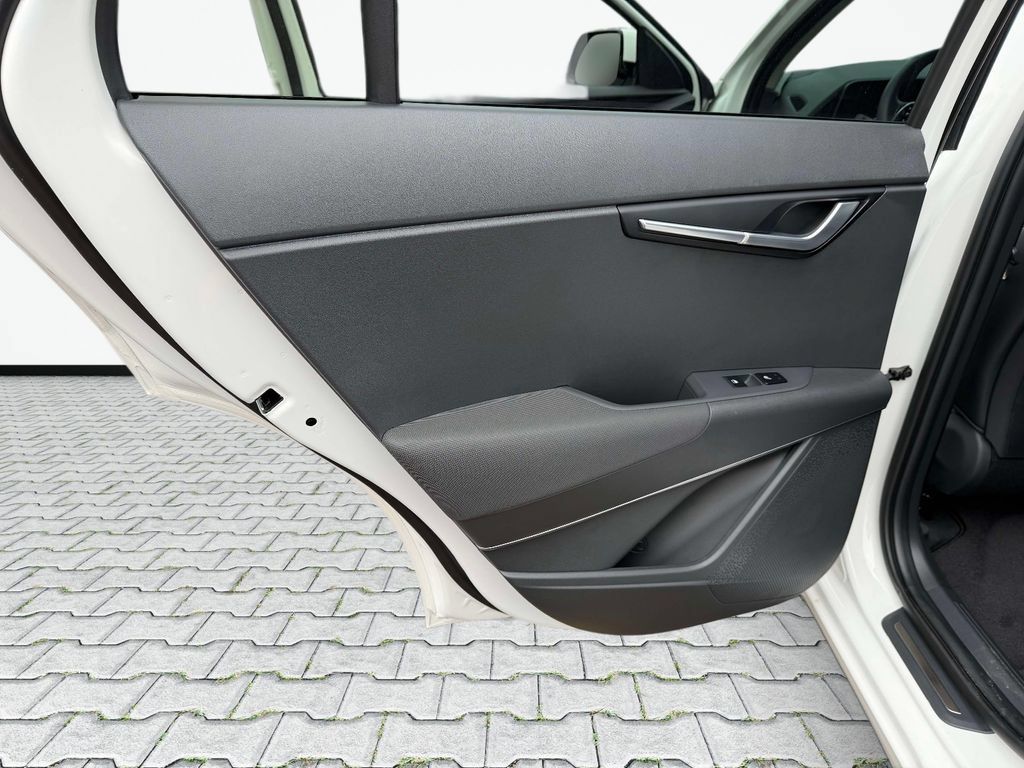 Certified 2025 Kia Niro Wave w/ Wave Preserve Package FWD image 21