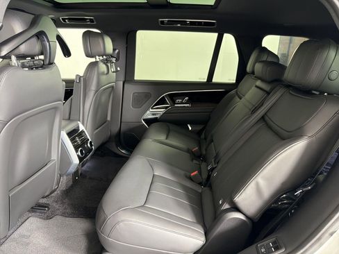 New 2026 Land Rover Range Rover Long Wheelbase SE image 27