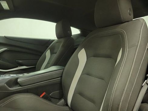 Used 2023 Chevrolet Camaro LT image 14