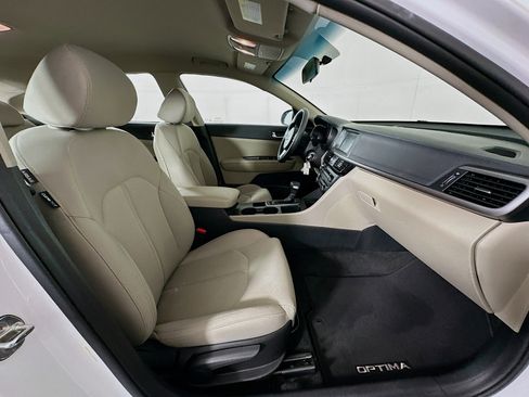 Used 2018 Kia Optima LX w/ 17" Alloy Wheels Package image 29