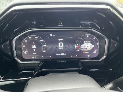 New 2026 GMC Sierra 1500 Elevation image 11