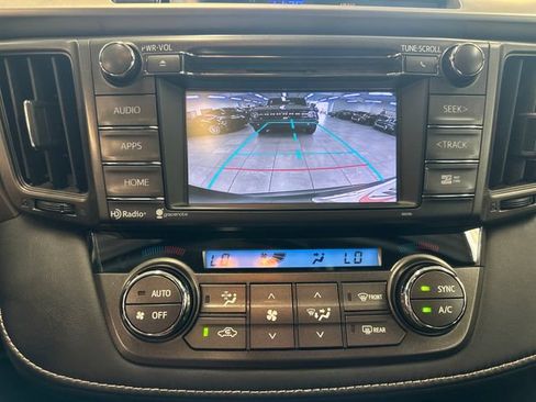 Used 2014 Toyota RAV4 XLE AWD/4WD image 28