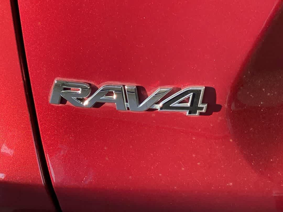Certified 2021 Toyota RAV4 Limited w/ Limited Grade Weather Package AWD/4WD image 11