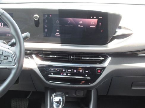 Certified 2024 Buick Envista Avenir FWD image 15