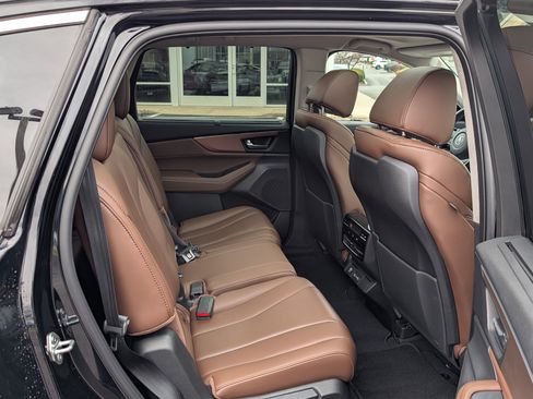 Used 2022 Acura MDX SH-AWD w/ Technology Package image 11