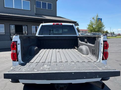 Used 2015 GMC Sierra 2500 Denali w/ Duramax Plus Package AWD/4WD image 6