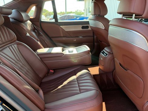 Used 2024 Genesis G90 3.5T AWD/4WD image 23