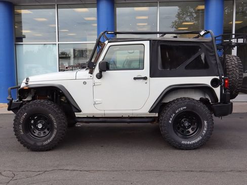 Used 2008 Jeep Wrangler X AWD/4WD image 2