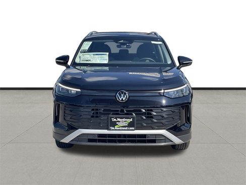 New 2025 Volkswagen Tiguan S image 2