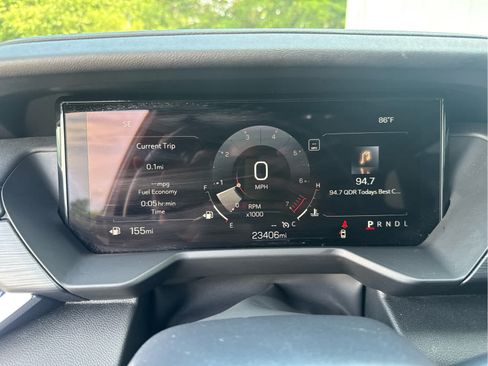 Used 2025 GMC Acadia Elevation FWD image 27