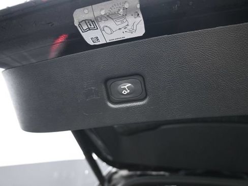 Used 2020 Lincoln Nautilus Reserve AWD/4WD image 7