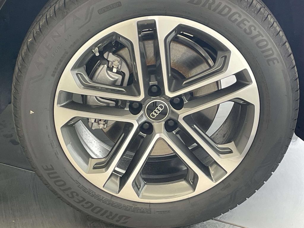 New 2026 Audi Q5 2.0T AWD/4WD image 13