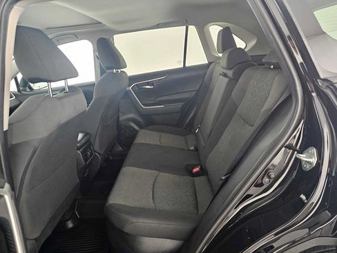 Used 2020 Toyota RAV4 XLE w/ Convenience Package AWD/4WD image 16