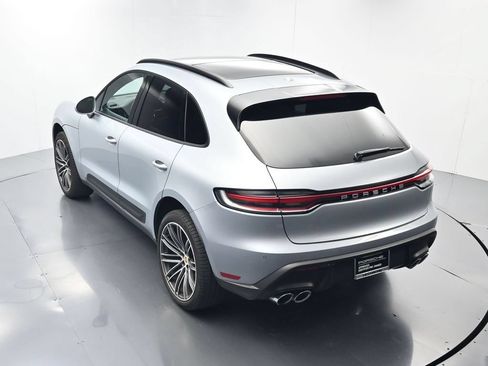 Certified 2026 Porsche Macan AWD/4WD image 34