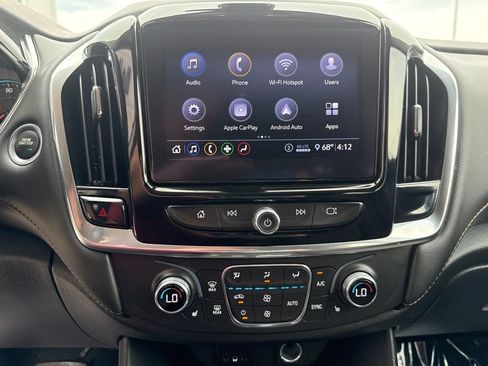 Used 2021 Chevrolet Traverse LT FWD image 27
