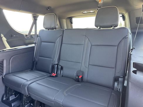 New 2026 GMC Yukon XL Elevation w/ Elevation Premium Package AWD/4WD image 25