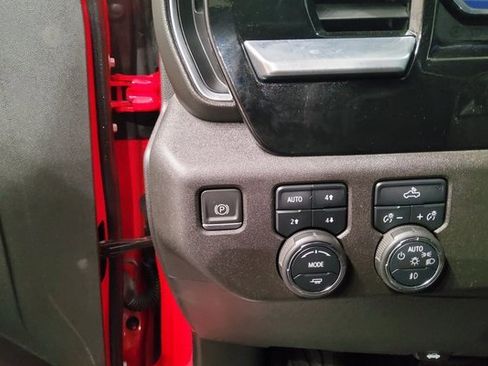 Used 2022 Chevrolet Silverado 1500 RST image 23