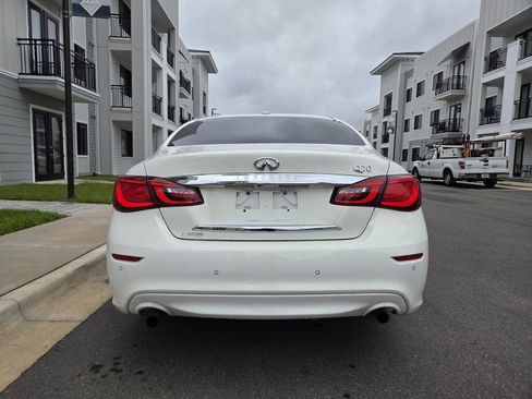 Used 2015 INFINITI Q70 3.7 RWD image 6