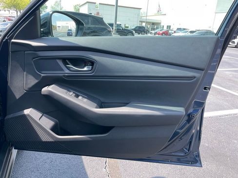 Used 2025 Honda Accord SE image 29