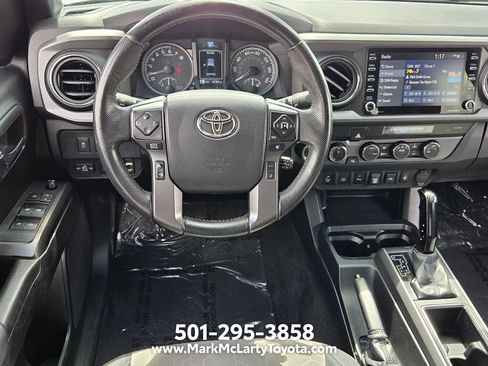 Used 2022 Toyota Tacoma TRD Sport w/ Technology Package AWD/4WD image 11