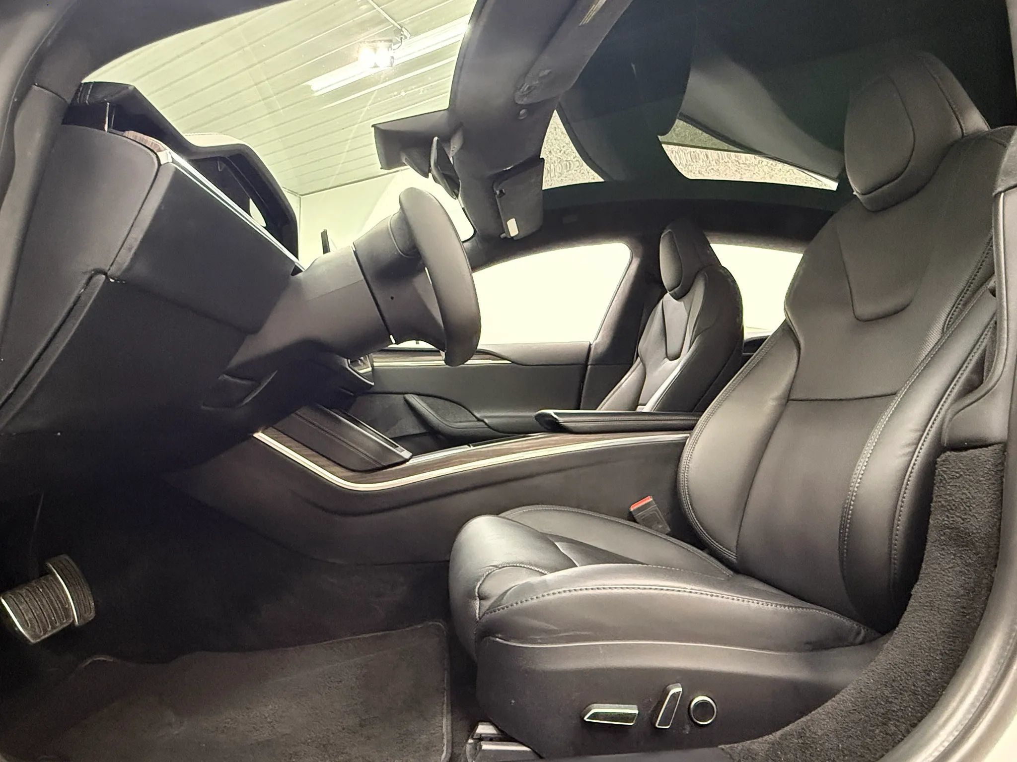 Used 2022 Tesla Model S Standard Range AWD/4WD image 15