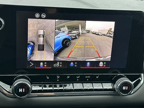 New 2026 GMC Canyon Elevation w/ Convenience Package image 17