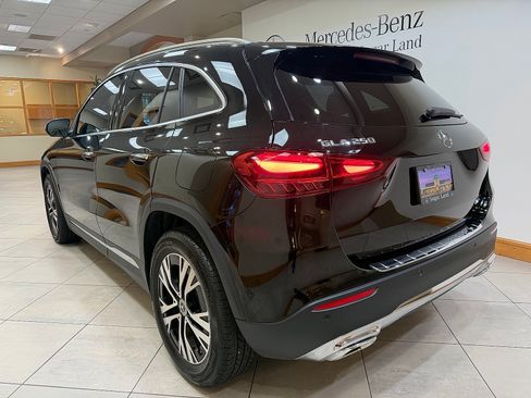 Certified 2025 Mercedes-Benz GLA 250 image 4