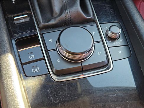 Used 2024 MAZDA MAZDA3 s image 33