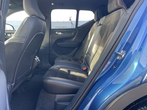 Used 2021 Volvo XC40 T5 R-Design w/ Advanced Package image 19