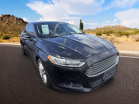Used 2015 Ford Fusion SE w/ Equipment Group 202A FWD image 1