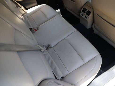 Used 2015 Subaru Outback 2.5i Limited AWD/4WD image 12