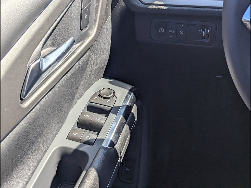 New 2027 Chevrolet Traverse LT w/ Midnight/Sport Edition FWD image 21