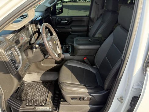 Used 2022 Chevrolet Silverado 2500 LTZ w/ LTZ Plus Package image 9