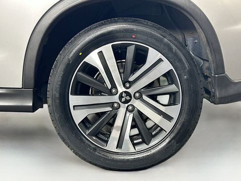 Used 2020 Mitsubishi Outlander Sport SE image 11